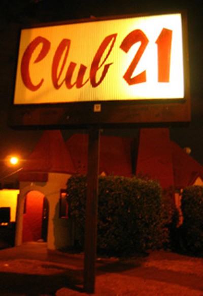 Happy Hour | Club 21 | Drink Portland