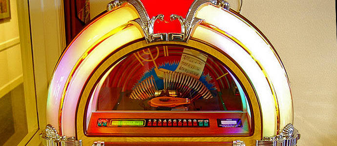 Best Bars With Jukeboxes in Portland